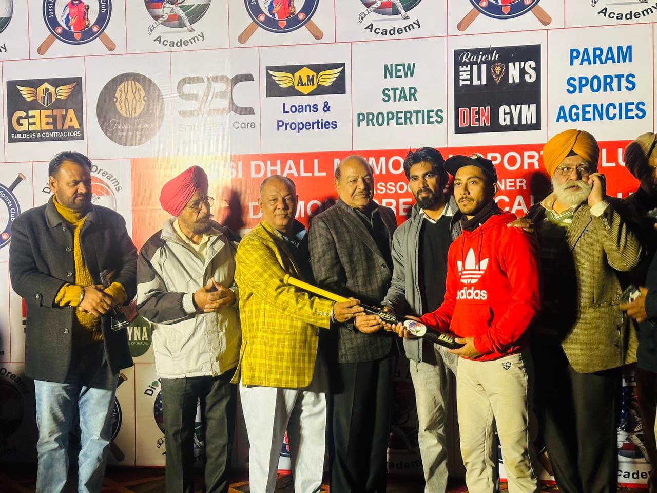 Best Catcher Award - Kuldeep from Royals Club Delhi