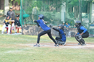 Baseball player catching