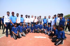 Team DDA with leadership and guests